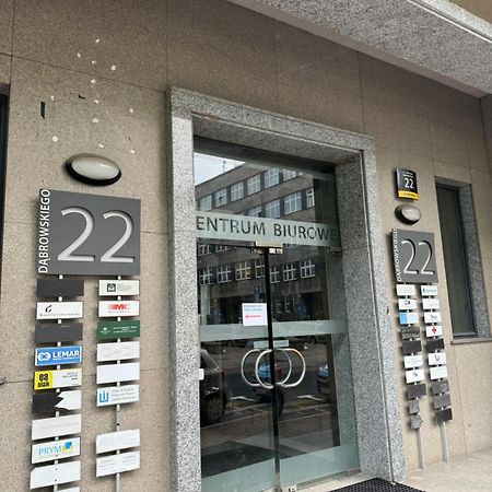 Kawalerki Basi Przy Dabrowskiego 22 Катовице Екстериор снимка